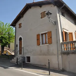  Apartment Corte Brol